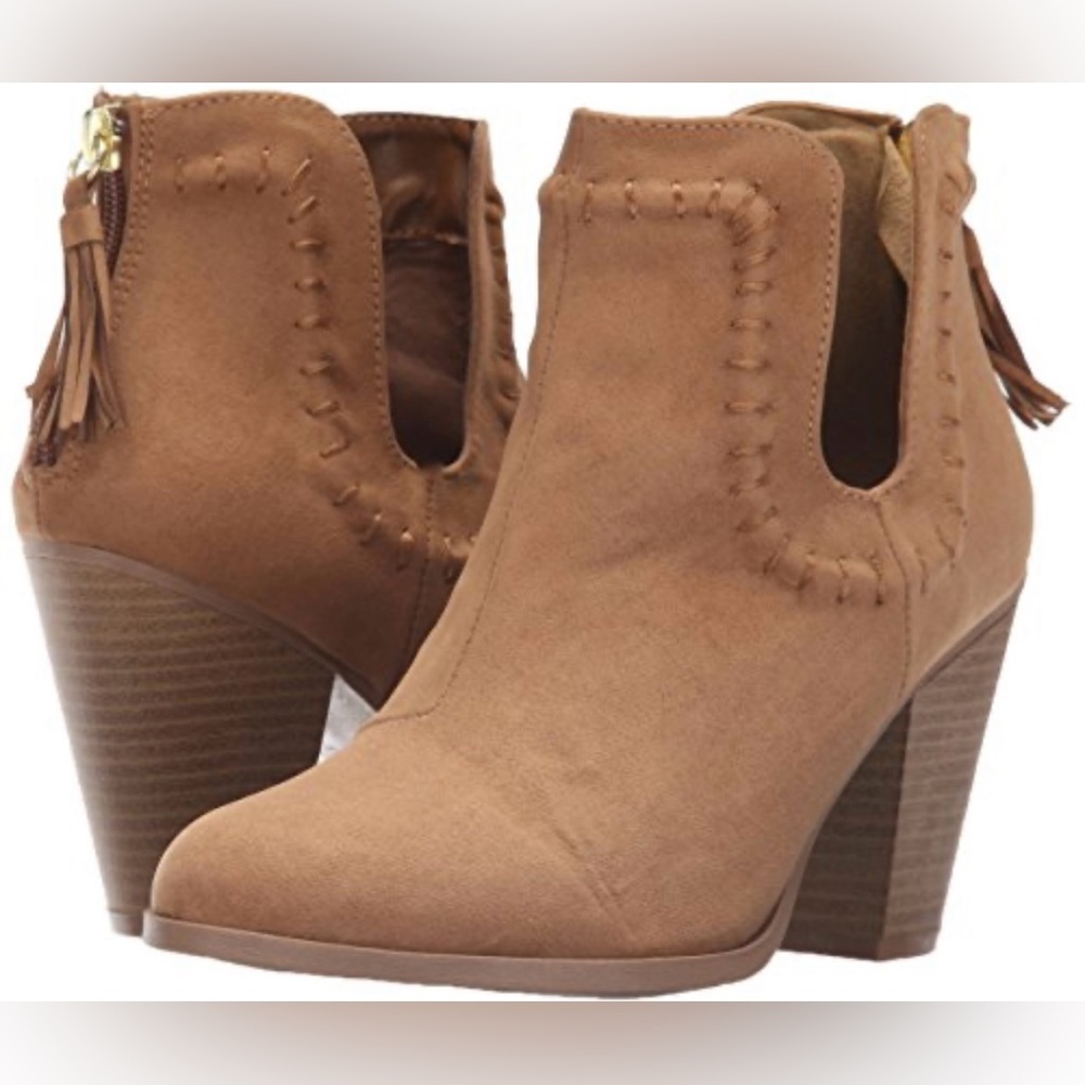 Qupid Camel Suede Ankle Booties